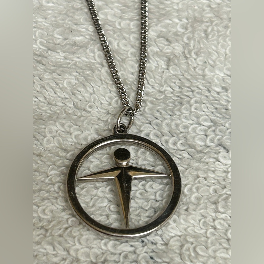 Vintage Signed Tiffany & Co. Manpower Sterling Silver Pendant Necklace - Picture 7 of 16